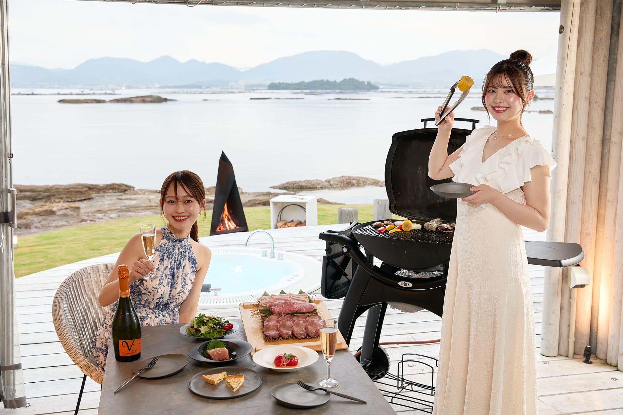 Savor the bounty of Shirahama in an open air sanctuary.