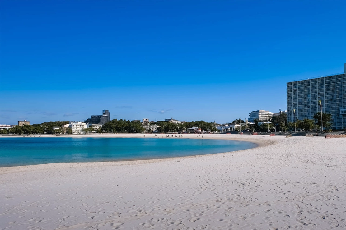 Shirarahama Beach
